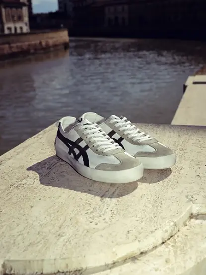 オニツカタイガーのアイコンシューズ「MEXICO 66」がビンテージ風に！おしゃれすぎる一足は見逃し厳禁