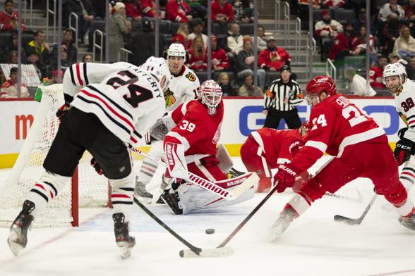 How to Watch Blackhawks at Detroit Red Wings: Live Stream, TV Channel, Start Time, Preview