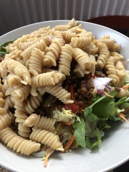 Close up of the salad with lentils and fusilli