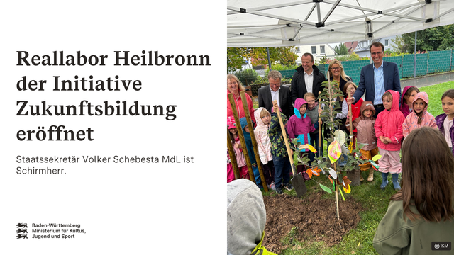 Staatssekretär Volker Schebesta MdL pflanzt mit Kindern der Steinbeisschule in Ilsfeld einen "Zukunftsbaum".