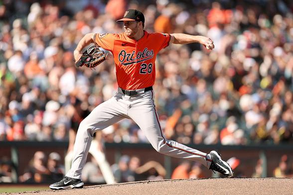 Rogers rations Giants to one run, Basallo hits first major league homer in Orioles' 11-1 win (updated)