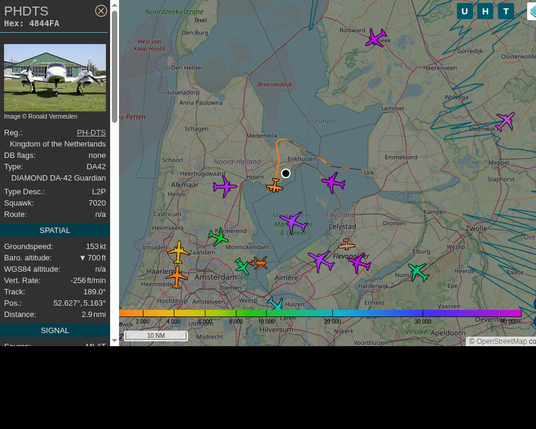 #PHDTS: Private (#Diamond Aircraft DA42, registration: PH-DTS)
Route: No route available
Min. distance: 1.5nm away @ 1200 ft
Heading: S @ 138.7kts
Time: 11:47:25
 #ProbablyLanding #adsb #Venhuizen