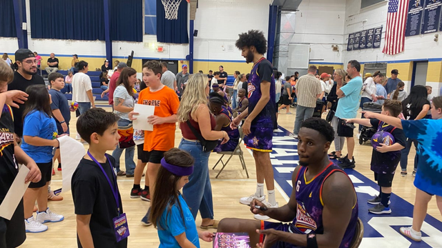 Saint Mary School, Middletown, hosts Harlem Wizards basketball show