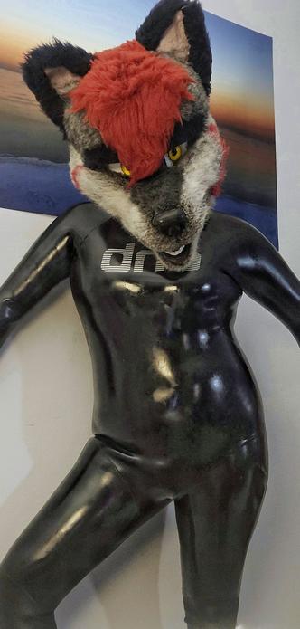Synth looking kinda ghey in a shined-up smoothskin wetsuit