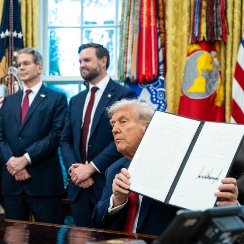 President Trump signed the executive order to clear the path for a TikTok deal on Thursday.