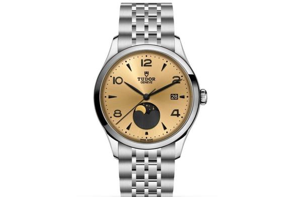 腕時計「チューダー1926 ルナ」夜空から月が覗くブランド初ムーンフェイズ機能搭載 - fashion-press.net