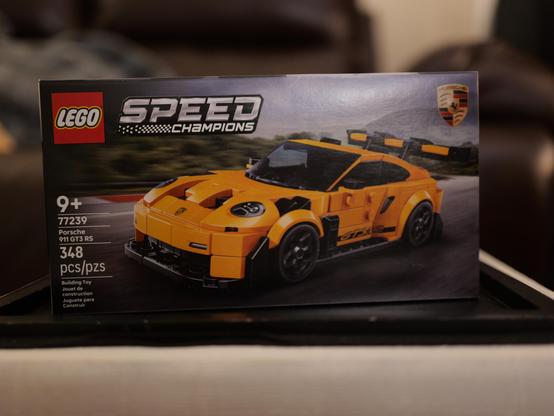 Front of Lego Porsche 911 GT3 RS box.