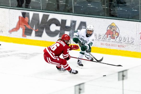 Top-ranked Badgers roll past Bemidji State in season opener