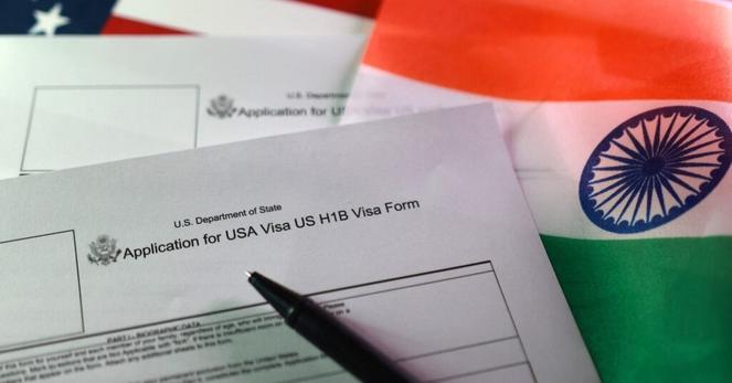 アングル：米国目指すインド人学生に試練、トランプ政権のビザ変更で留学計画白紙に | ロイター