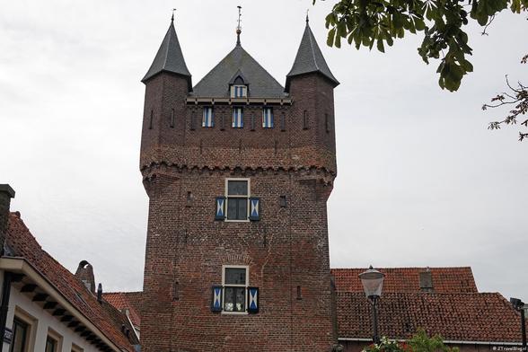Hanzestad Hattem is een leuke stad om een dag door te brengen. Hattem staat vol monumenten, kent maar liefst drie musea, er zijn leuk straatje en terrasjes en je kunt uitwaaien aan de IJssel. Meer over Hattem lees je in deze blog. 👇

https://jtravelblog.nl/doen-in-hattem/

#hattem #hanzestad