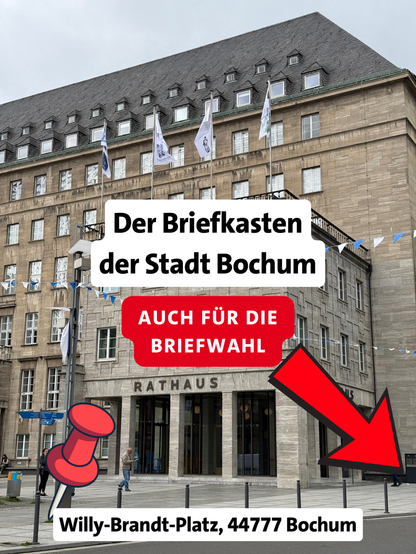 Vorderseite des historischen Rathauses in Bochum mit Markierung des Briefkastens der Stadtverwaltung.