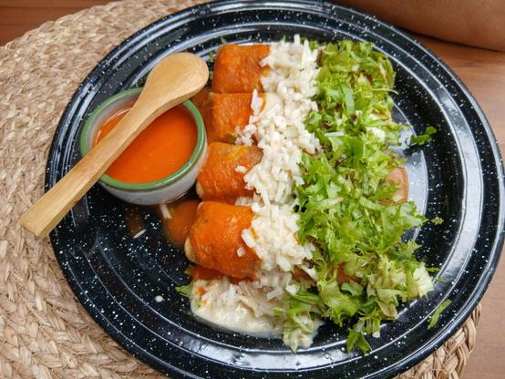 4 tavos vegsnod de papa con sslsa toja,quedo vegano y perejil