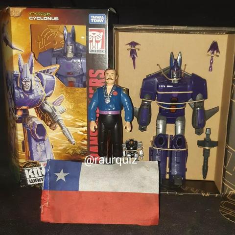 remembering Roger C Carmel actor Harry Mudd star trek cyclonus transfomers action figures
