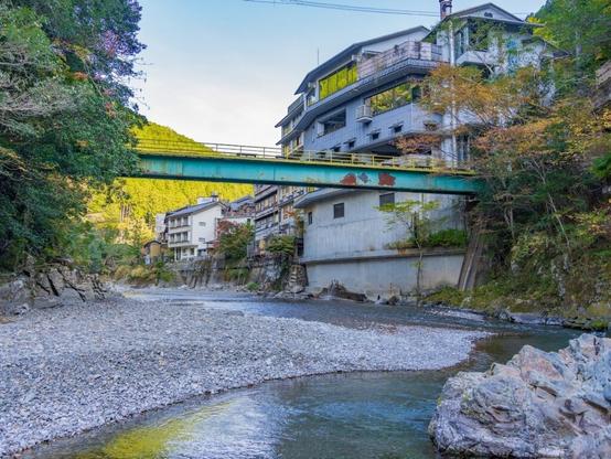 秋に行きたい「和歌山県（南紀・熊野・白浜エリア）の温泉地」ランキング！ 「龍神温泉」を抑えた圧倒的1位は？ - All About ニュース