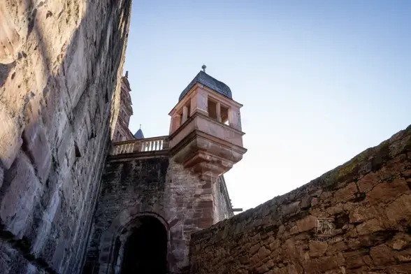 Balkon an der Heidelberger Schlossterasse - Foto: Schindelbeck