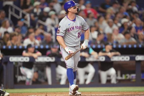 Pérez impresses with career-high 11 strikeouts, but Alonso's Mets stay alive in postseason race - Marlins