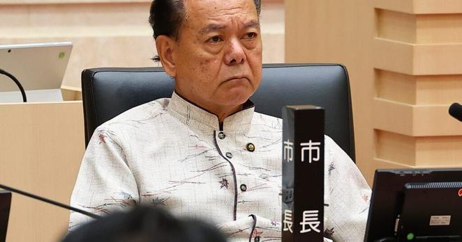 【動画ノーカット】南城市長「ハグして終わり、それだけ」4度目の不信任案が可決も、改めて否定 セクハラ騒動 沖縄 - 琉球新報デジタル