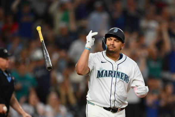 AL Notes: Naylor, Chisholm Jr., Altuve, Cowser