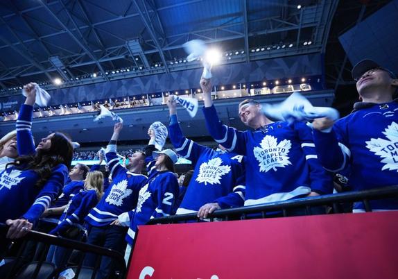 Maple Leafs Unveil New Banner Signifying Change