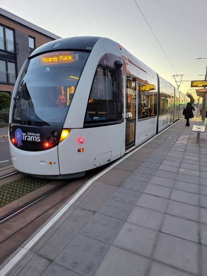 Edinburgh tram