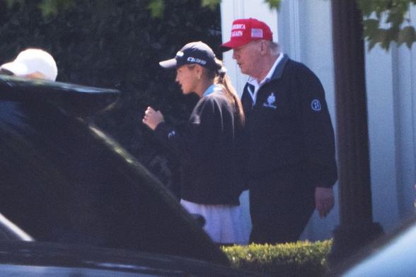 Trump kills off false death rumours with golf pictures - News