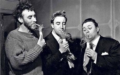 #thegoons lighting their ciggies with leeks