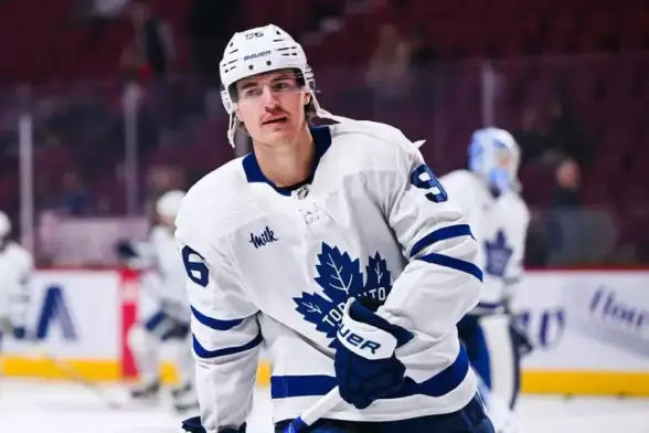 Former Maple Leafs Forward Surprisingly Lands on Waivers Ahead of Season Opener
