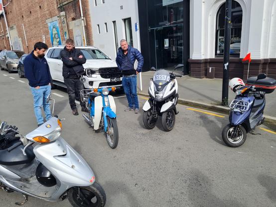 A pic from Scooter Division Dunedin's monthly ride last weekend.