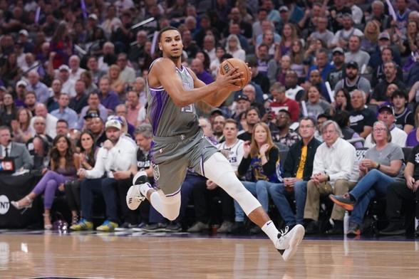 Kings Notes: Murray, Coaches, Staff Changes, DeRozan