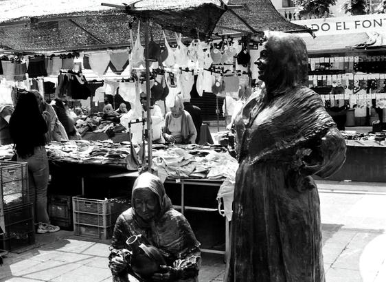 🍉 Mercado de El Fontán, en el casco antiguo de la ciudad de Oviedo (Asturias)
Para ver más fotos: https://linktr.ee/martinezcorada