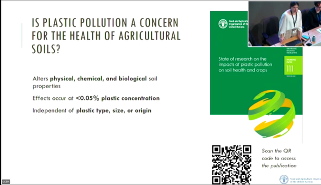 Slide: Is plastic pollution a  concern for the health of soil of agricultural soils?
Alters physical, chemical, and biological soil properties
Effects occur at < 0.05% plastic concentratin
Independent of plastic type or origin

Title of the work: "State of research on the impacts of  plastic pollution on soil health and crops"
