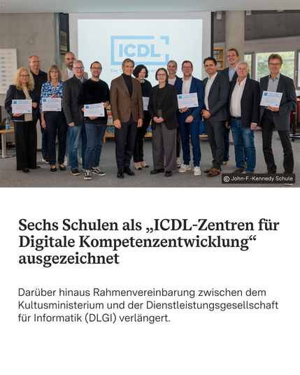 Staatssekretärin Sandra Boser bei der Auszeichnung von sechs Schulen als "Zentren für Digitale Kompetenzentwicklung".