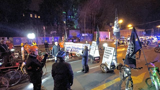 RadDemo im Bündnis vor der Elsenbrücke