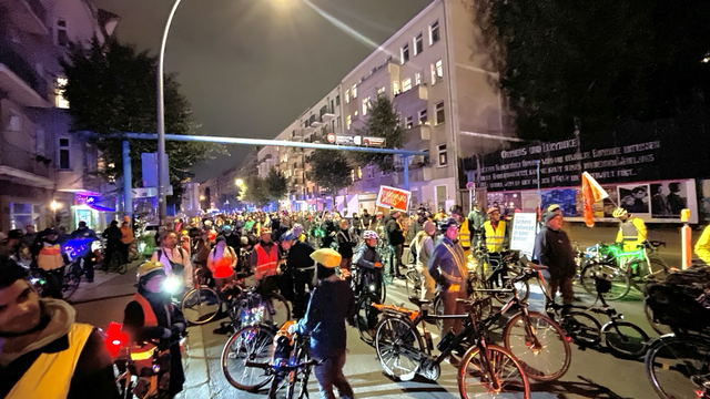 Nur Wer sich vernetzt-  bekommt eine Sichtbare Masse zu Stande - kurzfristig aktiviert