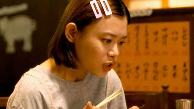 杉咲花、推しの尊さを早口で語るは推しカプに全力で愛を注ぐ腐女子ゆえ／映画『ミーツ・ザ・ワールド』キャラクター映像