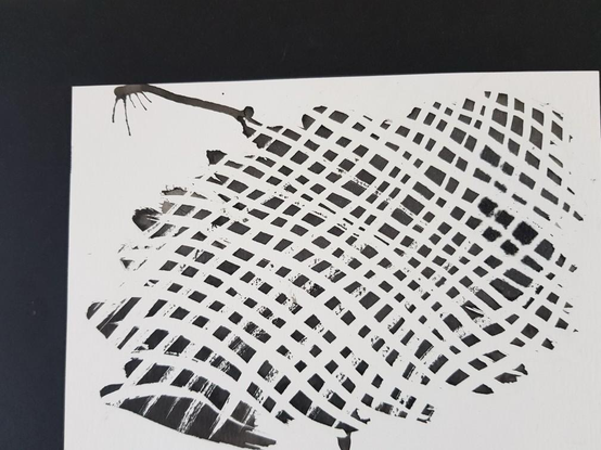 Trame de fils croisés. Encre de chine.