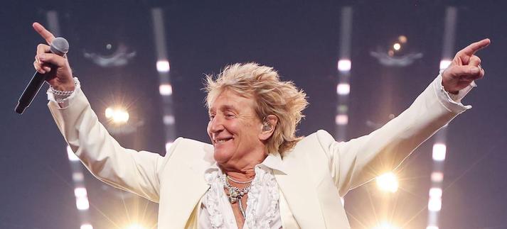 Rod Stewart, actuando en los American Music Awards de Las Vegas en 2025 / Christopher Polk