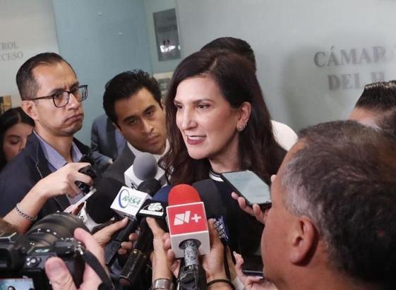 Kenia López Rabadán