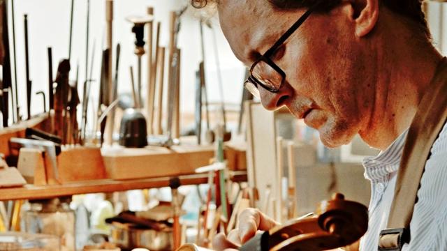 Documentário sobre referência mundial na construção de violinos estreia sábado: canal Arte1 estreia documentário 'Il Liutaio'