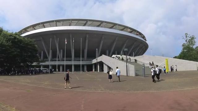 【2025夏の自転車旅 2日目】秋田港で下船してなぜか高校野球を観戦しました（秋田市）