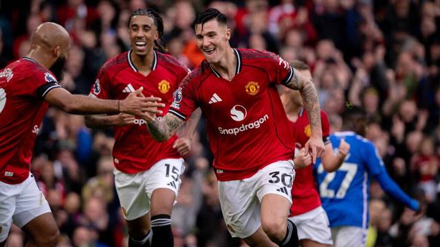 Benjamin Sesko celebrating his goal against Sunderland in EPL 25-26 GW 7 - Manchester United Premier League News - Mania Football