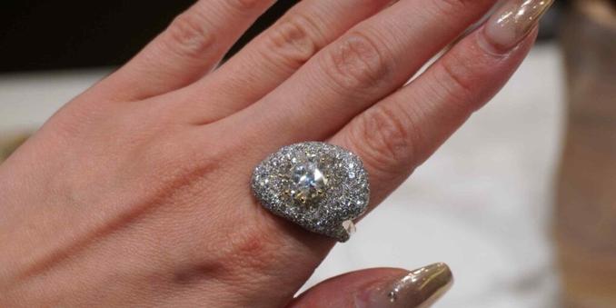 Tokyo department store seeks global market with custom diamonds