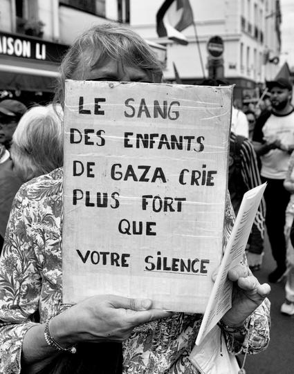 Pancarte "le sang des enfants de Gaza crie plus fort que votre silence"
Crédits : Serge D'Ignazio