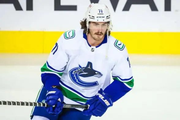 Reunion? Former Vancouver Canucks Fan Favourite Placed on Waivers Just 24 Hours After Being Traded