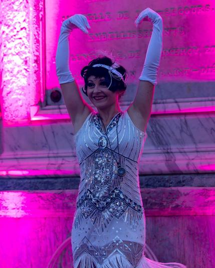 Soirée cabaret au Jardin éphemère 2025, Place Stanislas, Nancy

Canon R6 + RF 70-200mm F4

#lejardinephemere2025 #jardin #événement #tempsfort #photoderue#streetphotography #street #cabaret #rue #photographie #France #Nancy #PlaceStanislas #CanonR6