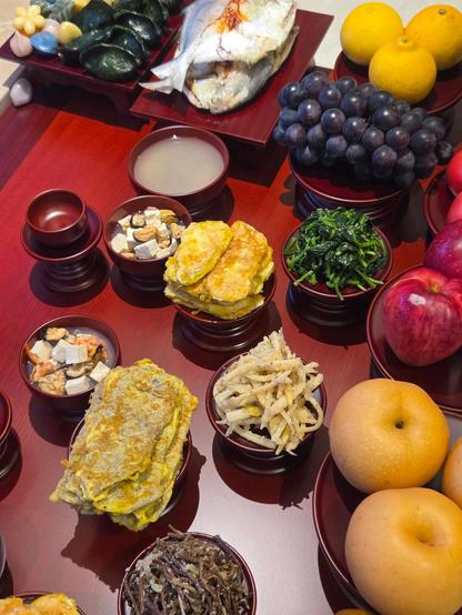 Chuseok table posted by #hobi #jhope