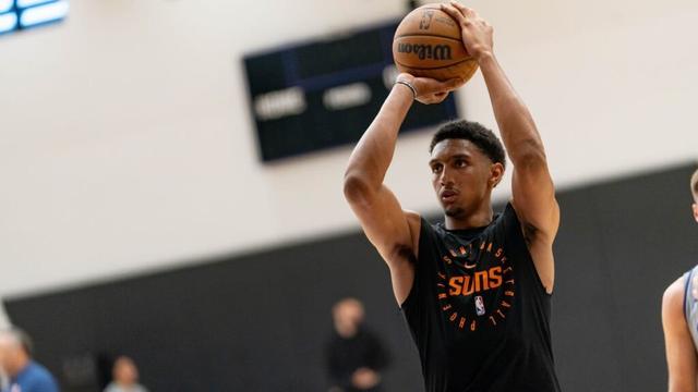 Phoenix Suns pick up contract option on defensive stopper Ryan Dunn