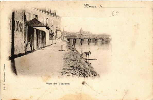 Vierzon - Vue de Vierzon à #Vierzon (#Cher)  #CartePostaleAncienne 👉 https://cartorum.fr/carte-postale/250327/vierzon-vierzon-vue-de-vierzon