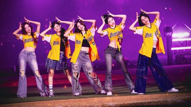 Itzy 'Taipei Dome CTBC Brothers Performance'デスクトップの背景