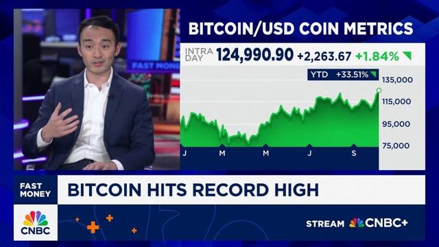 Bitcoin seeing strong flows from profit-takers to new buyers, says Pantera's Jiang